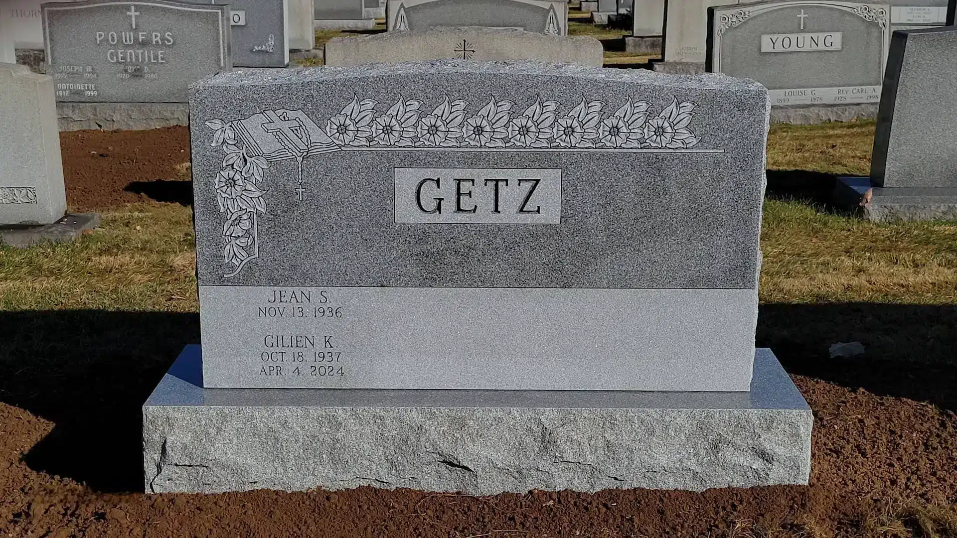 Granite Private Mausoleum hand-carved by Private Mausoleum Guide in NJ — image 2